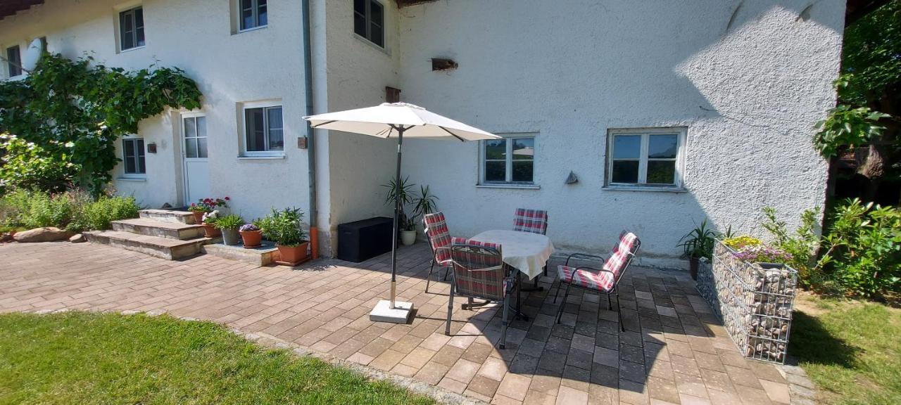 Ruhig Gelegene Ferienwohnung Im Gruenen Mit Terrasse Und Kleinem Garten Rotthalmuenster Екстериор снимка